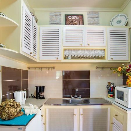 Alexandra Apartment Гайос Екстериор снимка