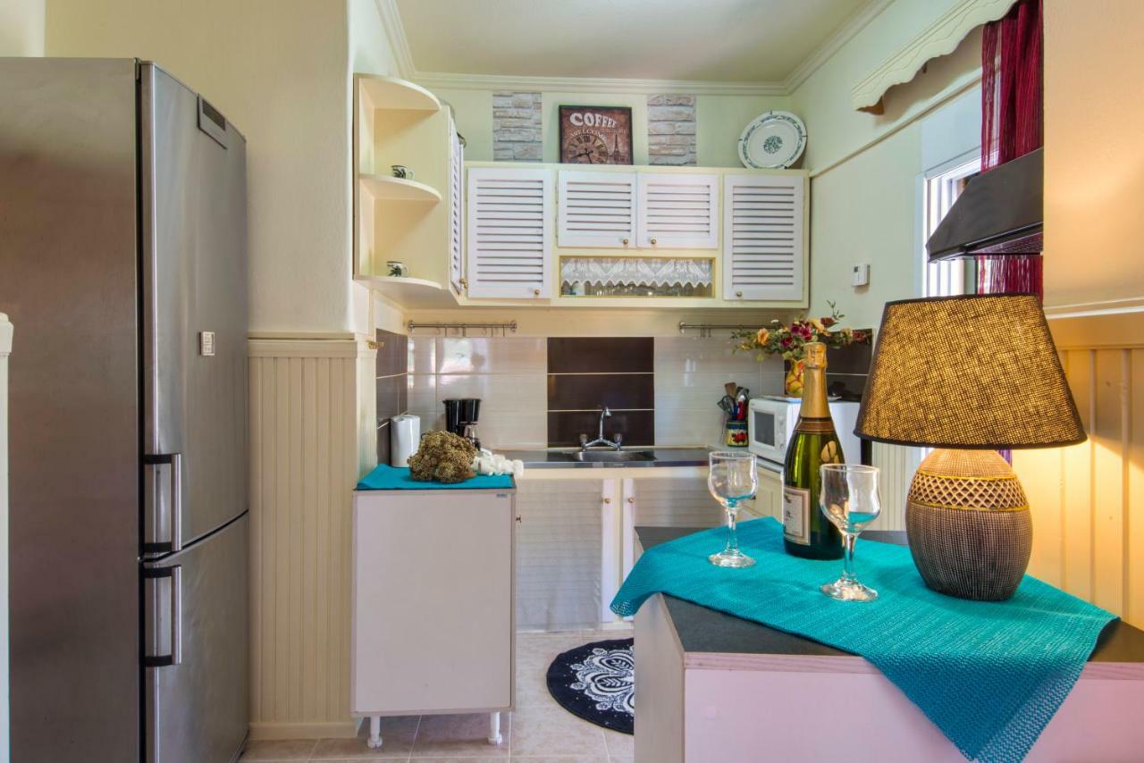 Alexandra Apartment Гайос Екстериор снимка